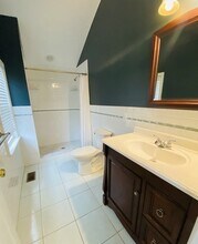 554 Pleasant St, Unit #2 in Winthrop, MA - Building Photo - Building Photo