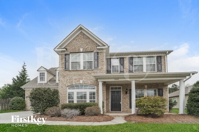 16618 Grassy Creek Dr in Huntersville, NC - Building Photo - Building Photo