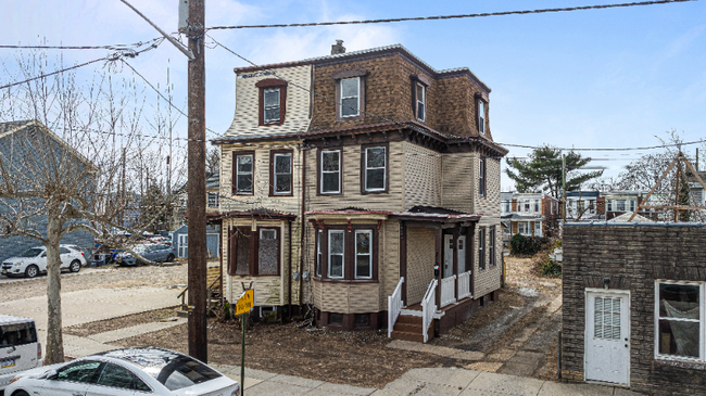 318 Market St in Gloucester City, NJ - Foto de edificio - Building Photo