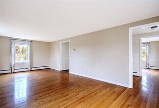 12 Whalen Dr in Lincoln, RI - Building Photo - Building Photo