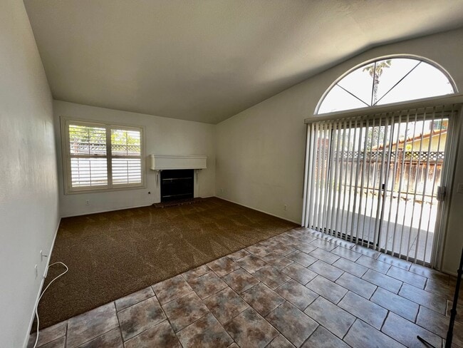 1115 Vulcan Pl in Escondido, CA - Building Photo - Building Photo