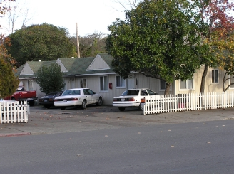 450 Cloverdale Blvd in Cloverdale, CA - Building Photo - Building Photo