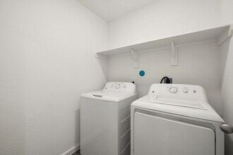 5819 Bright Keel Dr in Katy, TX - Building Photo - Building Photo