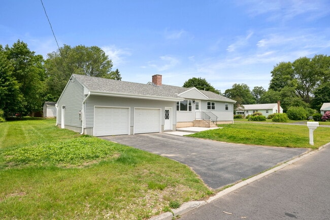3 Quail St in Waterford, CT - Building Photo - Building Photo