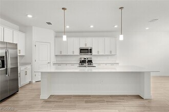 15263 Jadestone Dr in Punta Gorda, FL - Foto de edificio - Building Photo