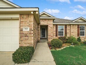 5015 Spruce St in Krum, TX - Building Photo - Building Photo