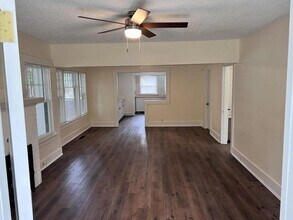 1102 San Francisco Ave NE in Olympia, WA - Building Photo - Building Photo