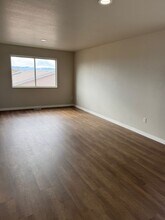 706-708 S Bellflower Dr in Pueblo West, CO - Building Photo - Building Photo