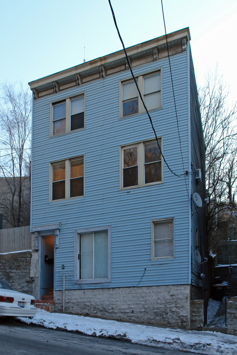 2150 Ravine St in Cincinnati, OH - Foto de edificio