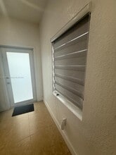 571 E 45th St in Hialeah, FL - Building Photo - Building Photo