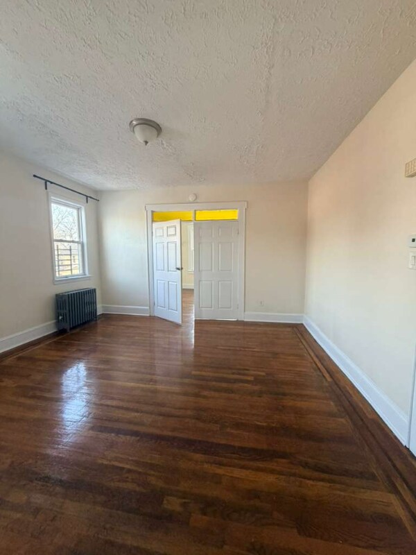 125 Carolina Ave, Unit 2 in Newark, NJ - Foto de edificio - Building Photo