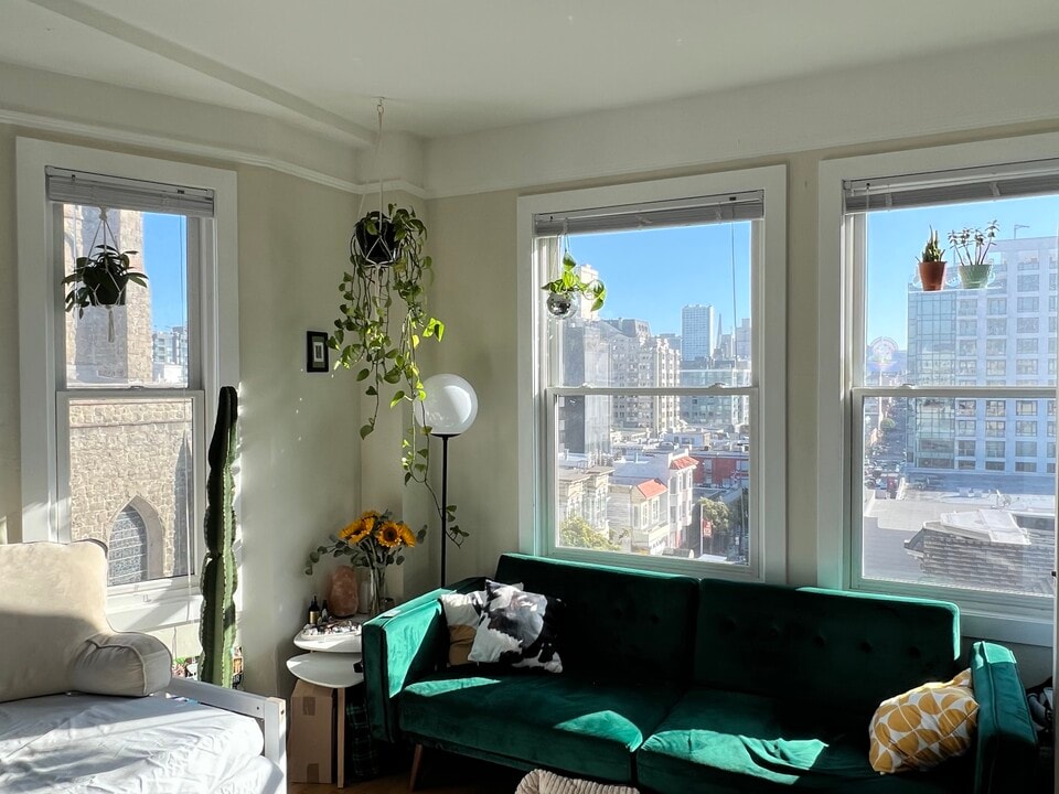 1530 Gough St in San Francisco, CA - Building Photo