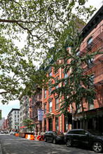 201 Mulberry St in New York, NY - Building Photo - Building Photo