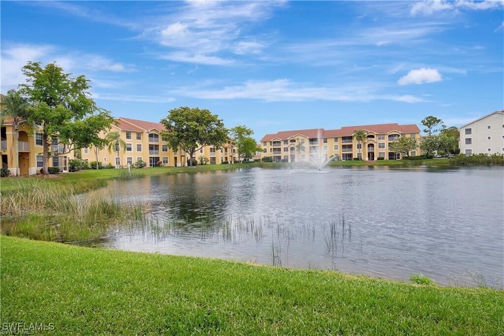 4680 St Croix Ln in Naples, FL - Building Photo