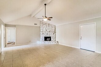 4290 Park Forest Dr in Memphis, TN - Foto de edificio - Building Photo
