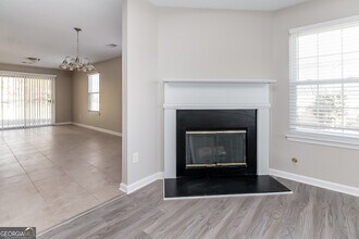 3560 Brookstone Way in Union City, GA - Building Photo - Building Photo