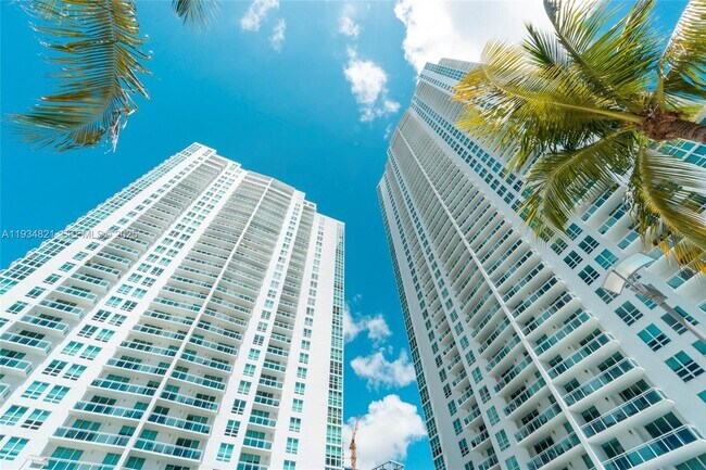 property at 950 Brickell Bay Dr