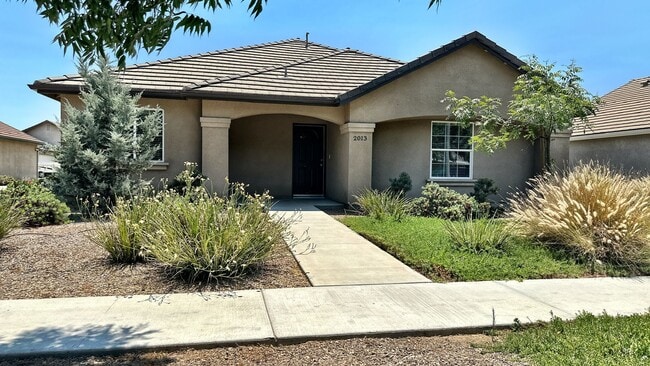 property at 2025 Bella Oaks Dr