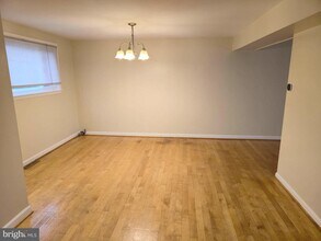 6717 Greenspring Ave in Baltimore, MD - Building Photo - Building Photo