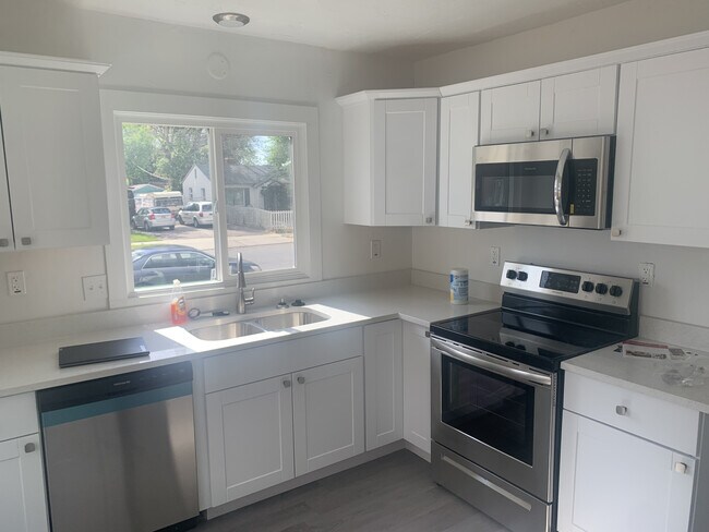 1609 S Major St, Unit Upstairs Apartment in Salt Lake City, UT - Foto de edificio - Building Photo