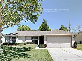 13125 Baneberry Ct in Clermont, FL - Building Photo