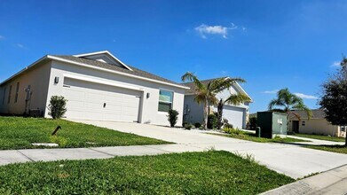 4353 Desert Rose Ave in Kissimmee, FL - Building Photo - Building Photo