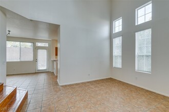 1509 Cimarron Crest St in Las Vegas, NV - Building Photo - Building Photo