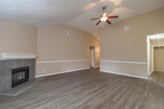 15903 N Trace Dr in Houston, TX - Building Photo - Building Photo