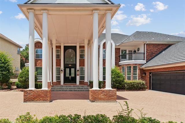 1705 S Cottonwood Valley Cir in Irving, TX - Foto de edificio - Building Photo