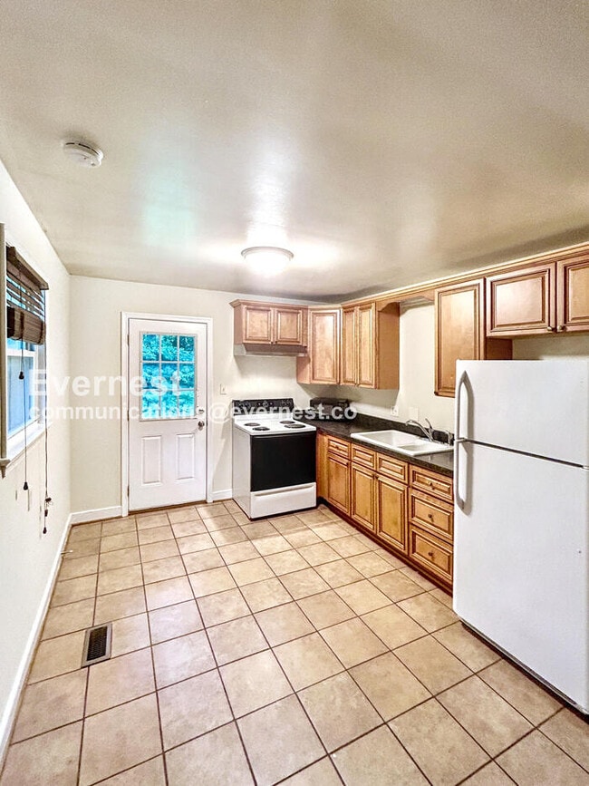 12364 Mason Ave in Chester, VA - Building Photo - Building Photo