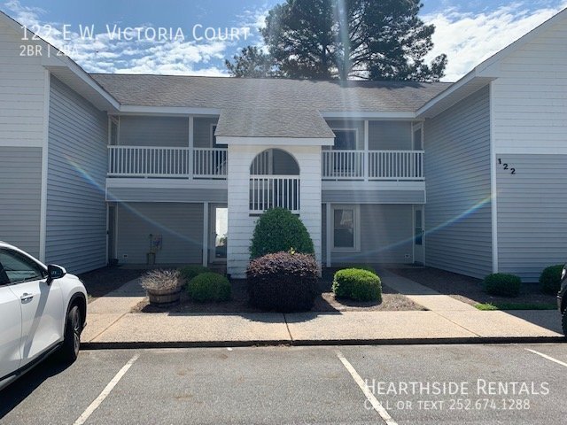 122-E W Victoria Ct in Greenville, NC - Building Photo