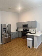 2774 Club Cortile Cir in Kissimmee, FL - Building Photo - Building Photo