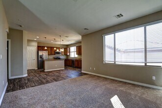 7226 Regent Pond St in Las Vegas, NV - Building Photo - Building Photo