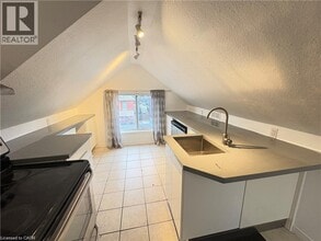 41 Fairview Ave in Hamilton, ON - Building Photo - Building Photo