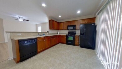 2039 Southern Pine Dr in Leland, NC - Building Photo - Building Photo