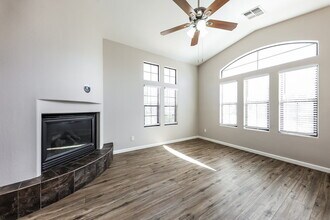2418 W Sleepy Ranch Rd in Phoenix, AZ - Building Photo - Building Photo