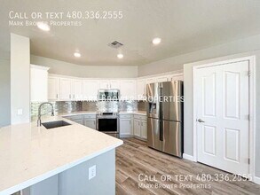 24971 N 74th Pl in Scottsdale, AZ - Building Photo - Building Photo