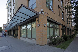 Smith Yuen Apartments in Vancouver, BC - Building Photo - Building Photo