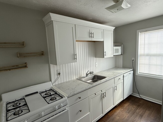 property at 59 Elmhurst Cir