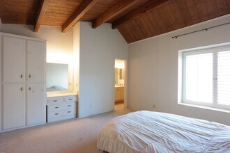 1232 Stanford St, Unit 4 in Santa Monica, CA - Building Photo - Building Photo