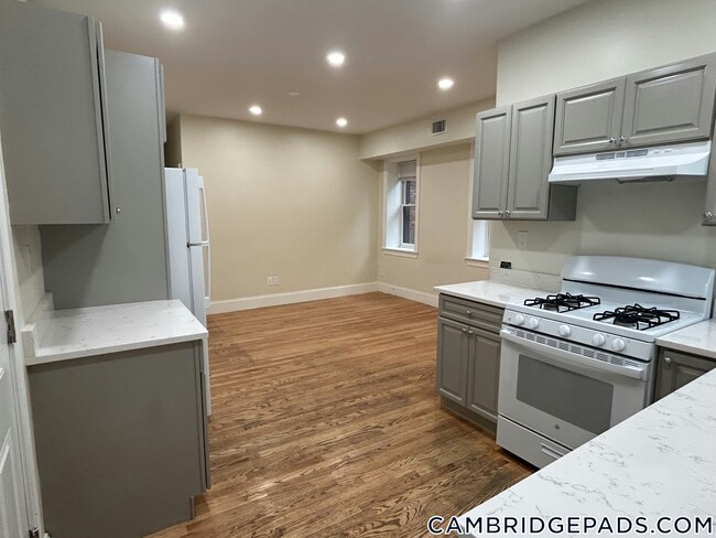 property at 2036 Massachusetts Ave