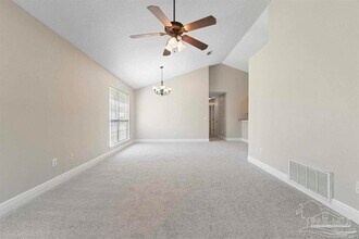 6184 Green Acres Dr in Pensacola, FL - Building Photo - Building Photo