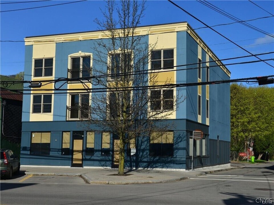 23 S Main St in Homer, NY - Building Photo