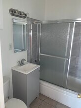 712 Figueroa Pl in Wilmington, CA - Building Photo - Building Photo