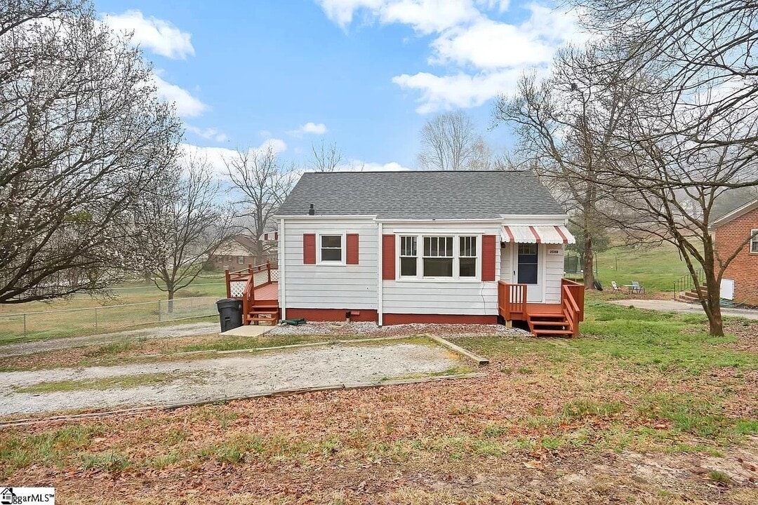 208 Omar St, Unit Unit A - Downstairs in Greenville, SC - Building Photo