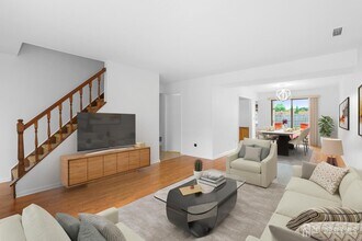 17 Clark Ct in East Brunswick, NJ - Building Photo - Building Photo