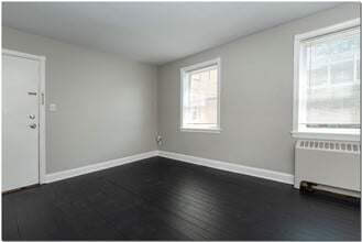 West Park Lofts in Cleveland, OH - Foto de edificio - Interior Photo