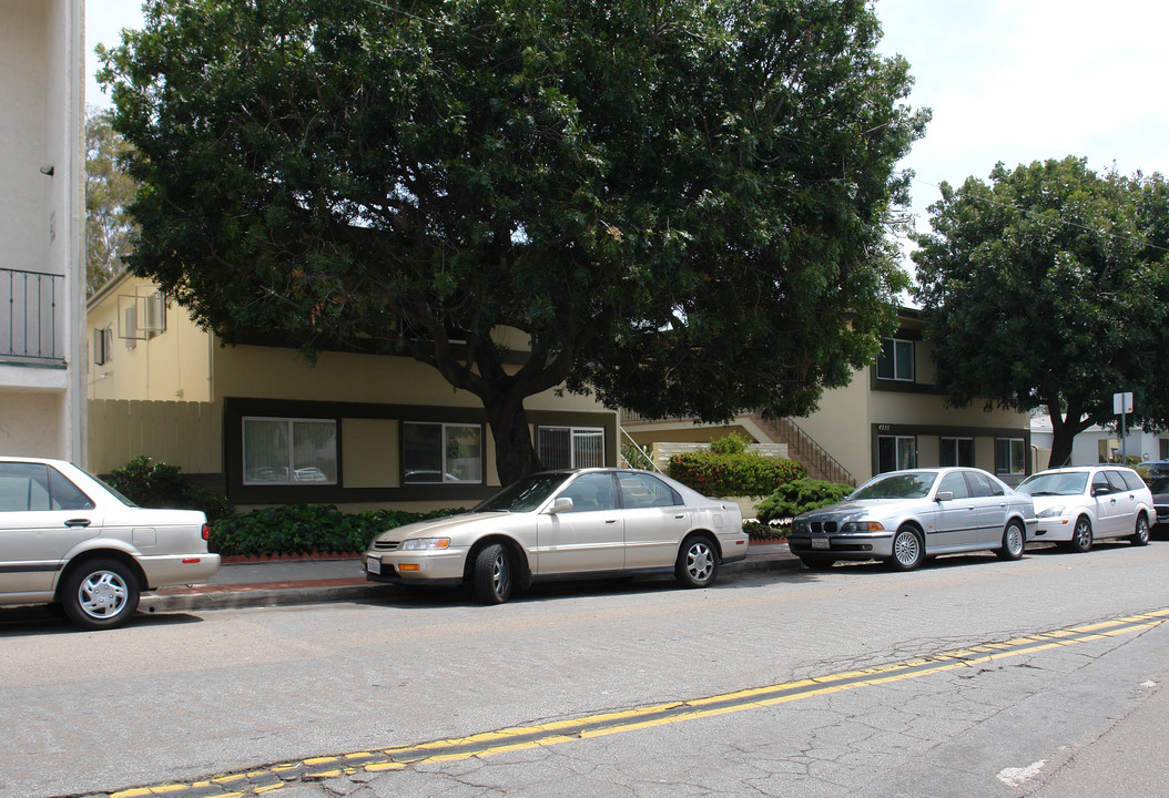 Pacific Beach Apartments in San Diego, CA - Building Photo