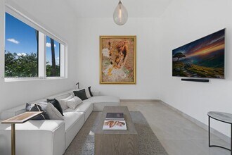 400 Alton Rd in Miami Beach, FL - Building Photo - Building Photo