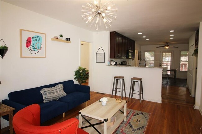 1875 Brewer Blvd SW in Atlanta, GA - Building Photo - Building Photo